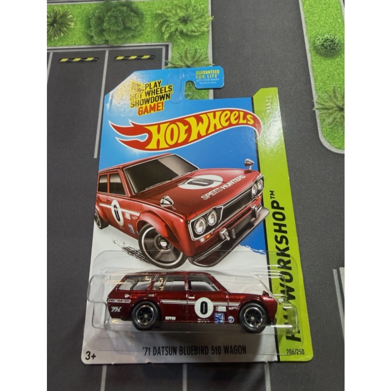 Hot Wheels 2014 Super Treasure Hunt 1971 Datsun Bluebird 510 Wagon Smooth